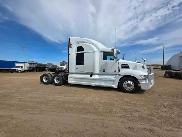 2020 Western Star 5700xe - Photo 7