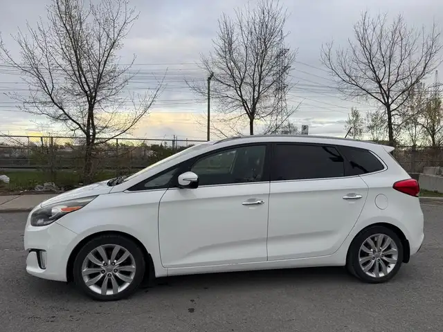 2014 Kia Rondo 2014 KIA RONDO ,  AUTOMATIQUE , SIEGES CUIR CHAUF - Photo 2