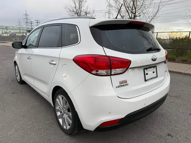 2014 Kia Rondo 2014 KIA RONDO ,  AUTOMATIQUE , SIEGES CUIR CHAUF - Photo 3