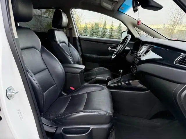 2014 Kia Rondo 2014 KIA RONDO ,  AUTOMATIQUE , SIEGES CUIR CHAUF - Photo 5