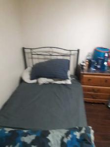 Basement sharing room - Photo 2