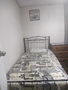 Basement sharing room - Photo 3