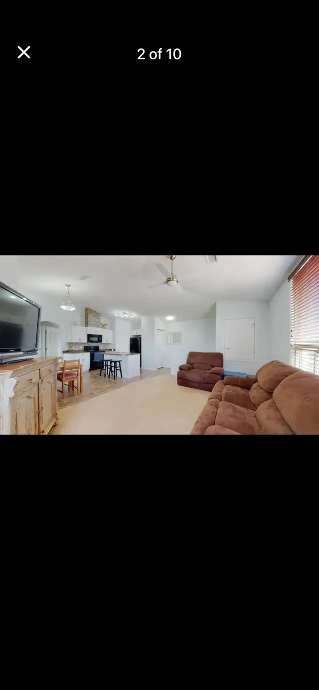 South Edmonton ellerslie townhome 2bed 1 bath JUNE 1st - Photo 2