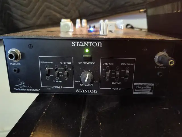 Mixeur DJ Stanton SA-8 avec power supply ! - Photo 3
