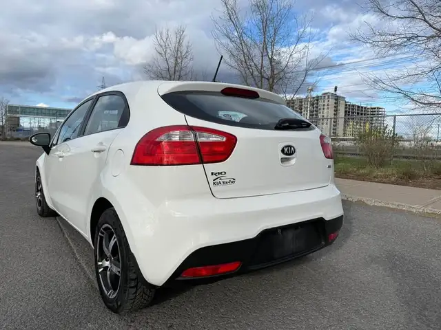 2013 Kia Rio 2013 KIA RIO ,AUTOMATIQUE , HATCHBACK , 4 CYLINDRES - Photo 3