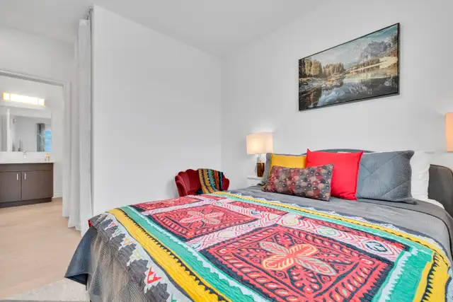 COMPLETE CONDO FURNITURE SALE - Modern/IKEA - Must go Friday! - Photo 7
