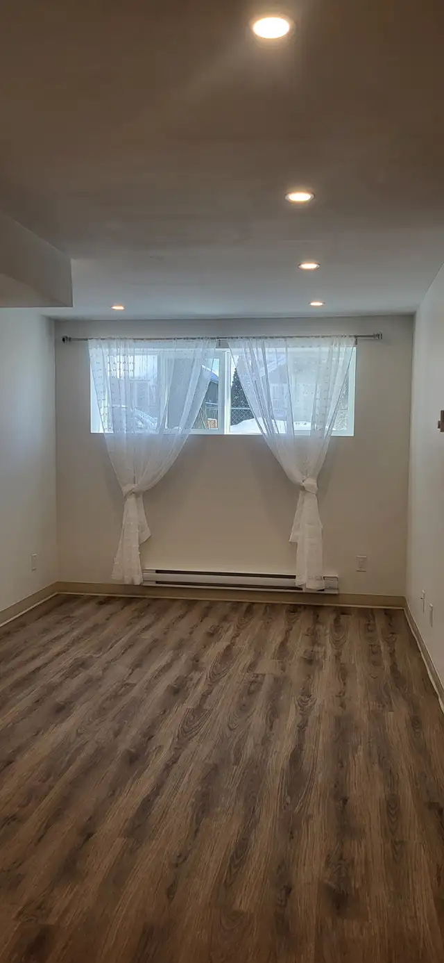 BRIGHT MODERN 3-BEDROOM DUPLEX – Private-Entrance | $1,750 - Photo 4