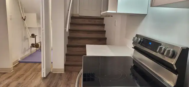 BRIGHT MODERN 3-BEDROOM DUPLEX – Private-Entrance | $1,750 - Photo 10