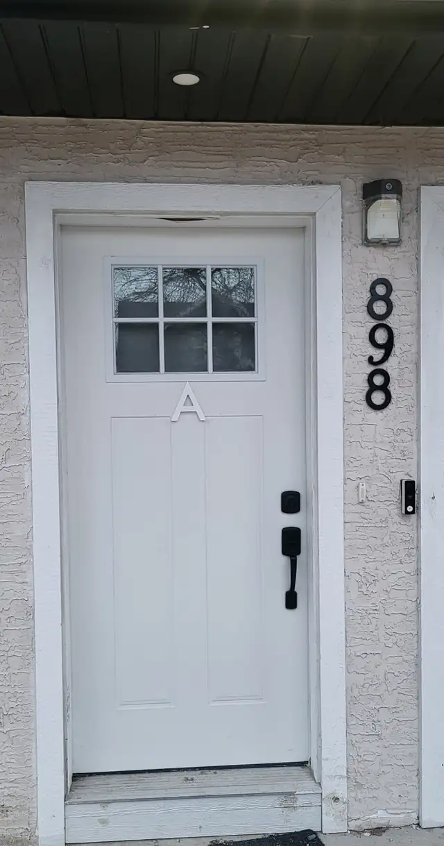 BRIGHT MODERN 3-BEDROOM DUPLEX – Private-Entrance | $1,750 - Photo 22