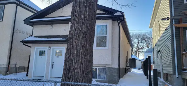 BRIGHT MODERN 3-BEDROOM DUPLEX – Private-Entrance | $1,750 - Photo 25