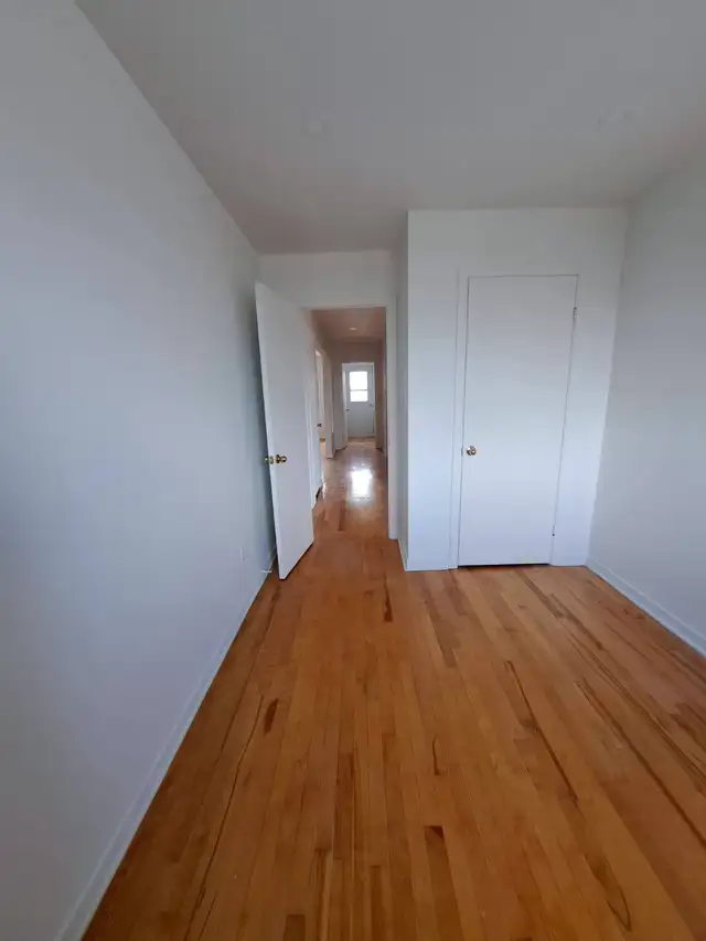 Grand 5 ½ rénové (Saint-Léonard/Montréal) (Triplex) - Photo 5