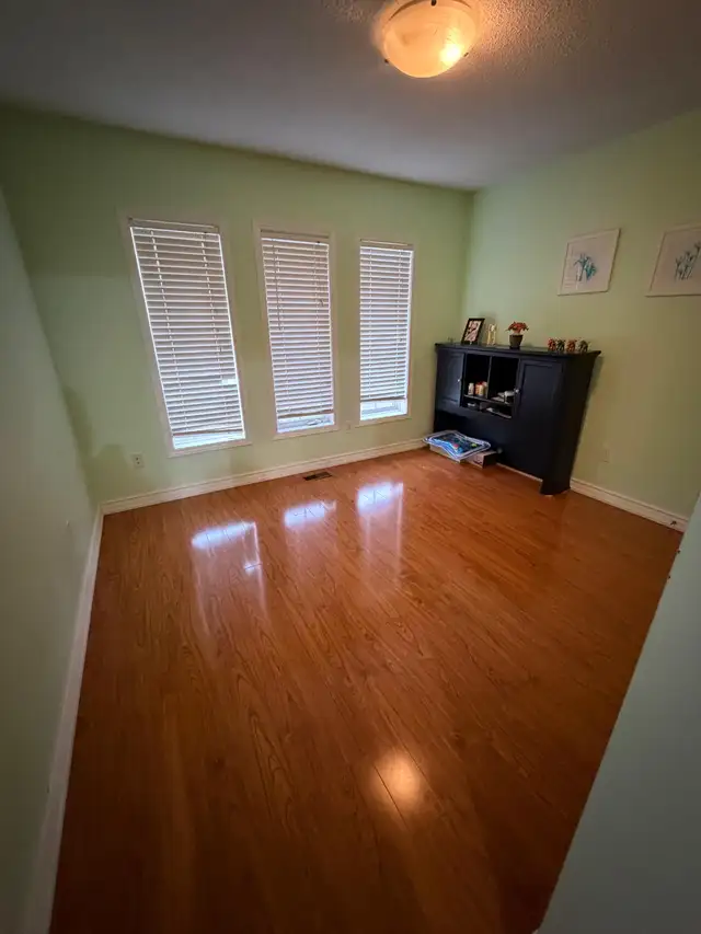 For Rent : Beautiful 3 Bed 3 Bath, Prime location - Photo 7