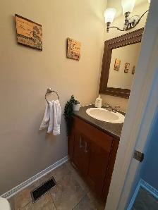 For Rent : Beautiful 3 Bed 3 Bath, Prime location - Photo 14