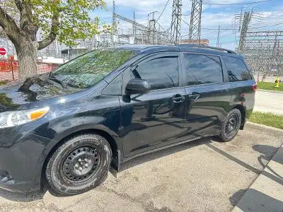 Toyota Sienna 2017, LE 8 Passenger FWD Van