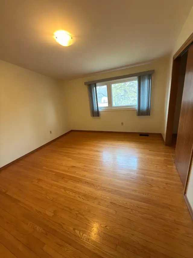 5 Bedrooms and 2.5 bathroom for rent - Photo 6
