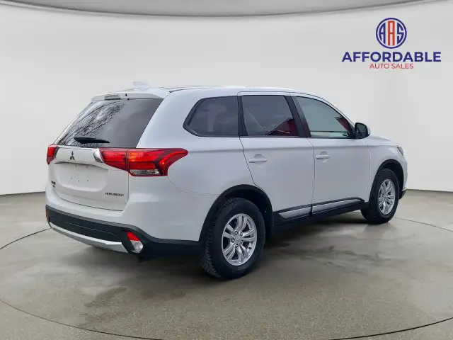 2018 Mitsubishi Outlander ES - Photo 5