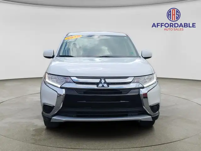 2018 Mitsubishi Outlander ES - Photo 8
