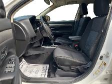 2018 Mitsubishi Outlander ES - Photo 10