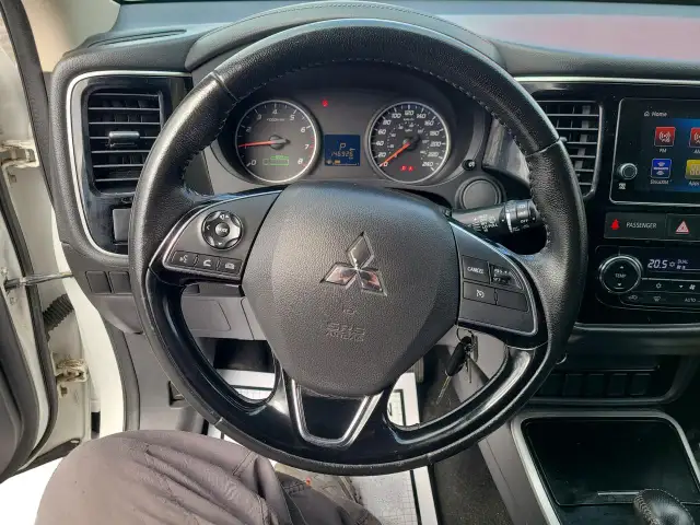 2018 Mitsubishi Outlander ES - Photo 13