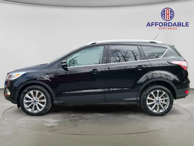 2018 Ford Escape Titanium - Photo 2
