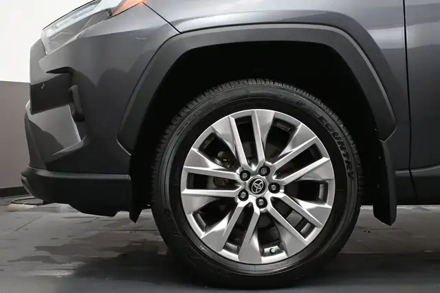 2024 Toyota RAV4 LIMITED FULLY LOADED!!, Leather, One Owner, Ju - Photo 4