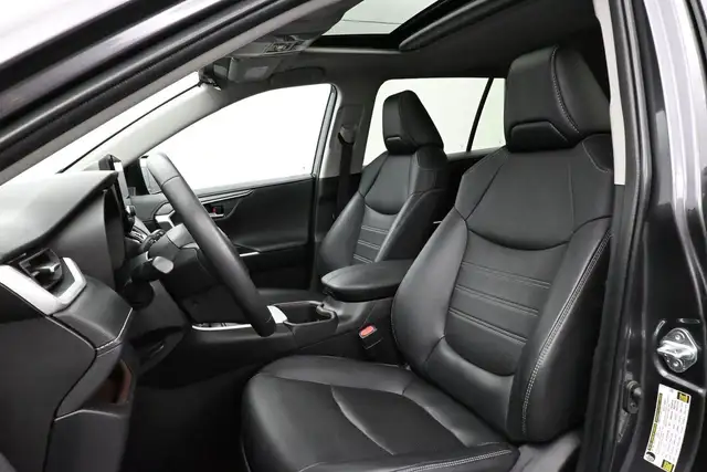 2024 Toyota RAV4 LIMITED FULLY LOADED!!, Leather, One Owner, Ju - Photo 21
