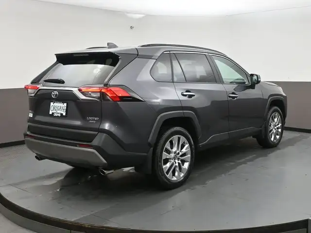 2024 Toyota RAV4 LIMITED FULLY LOADED!!, Leather, One Owner, Ju - Photo 38