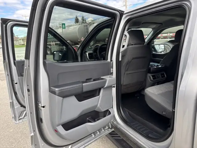 2022 Ford F-150 Crew cab, boite 6,5 pieds - Photo 27