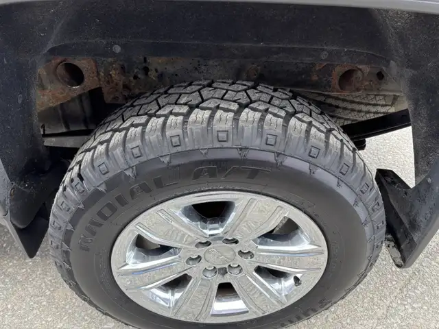 2018 GMC Sierra 1500 SLT, Cuir, Toit, 6,2 l - Photo 17