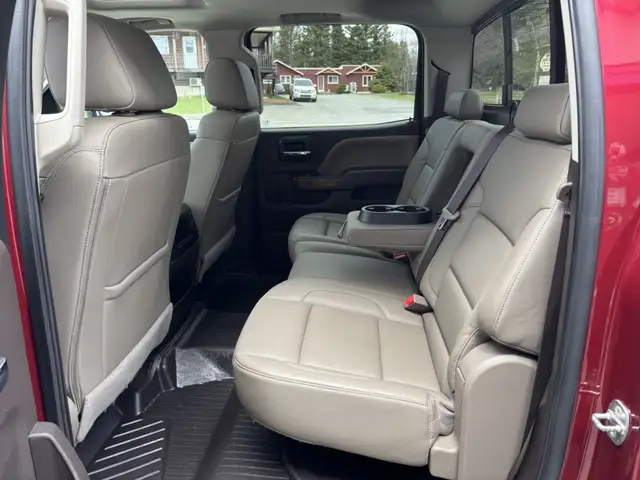 2018 GMC Sierra 1500 SLT, Cuir, Toit, 6,2 l - Photo 33