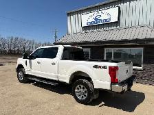 2017 Ford F-250 Crew Cab 4x4 Lariat 6.7L - Rebuilt Title - Photo 2