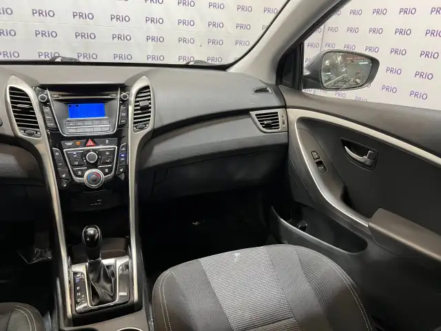 2016 Hyundai Elantra GT - Photo 29