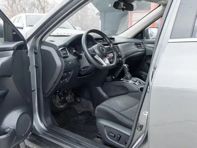 2020 Nissan Rogue SV ALLWHEEL DRIVE/ PANORAMIC ROOF/ BAKCUP CAME - Photo 7