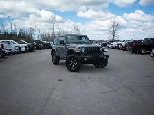 2023 Jeep Wrangler Rubicon - Premium Sound System | Rollover - Photo 2