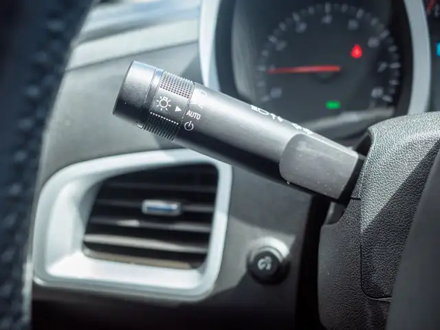 2017 Chevrolet Equinox LT - Keyless Entry | Back-Up Camera - Photo 18