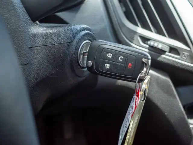 2017 Chevrolet Equinox LT - Keyless Entry | Back-Up Camera - Photo 25
