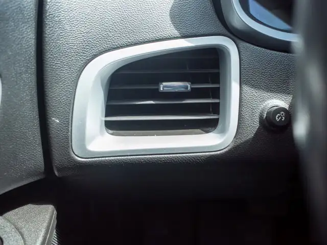 2017 Chevrolet Equinox LT - Keyless Entry | Back-Up Camera - Photo 34