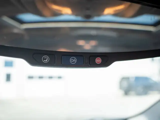 2017 Chevrolet Equinox LT - Keyless Entry | Back-Up Camera - Photo 59