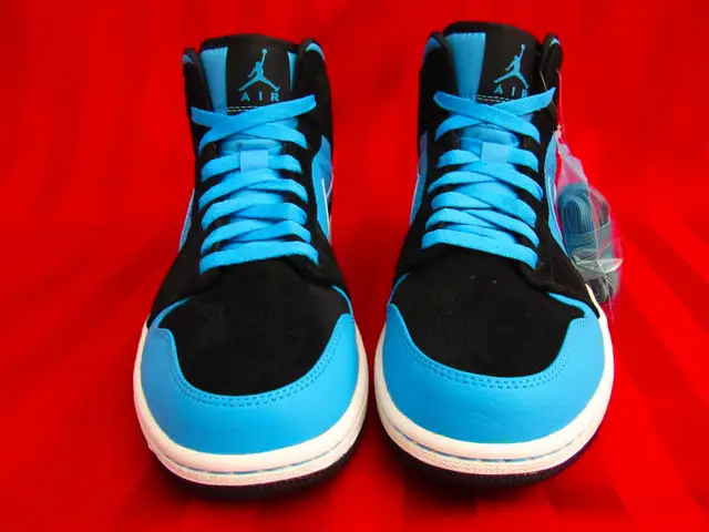 AIR JORDAN 1 MID ''DARK POWDER BLUE'' 2014 - Photo 3