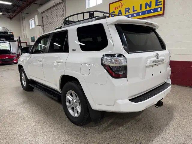 2019 Toyota 4Runner 4WD - 7 SEATER - BLUETOOTH - NAVIGATION - BA - Photo 4