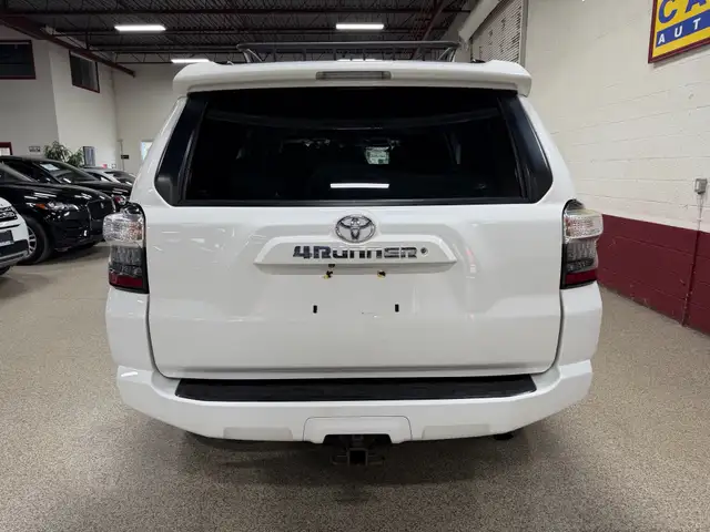 2019 Toyota 4Runner 4WD - 7 SEATER - BLUETOOTH - NAVIGATION - BA - Photo 5