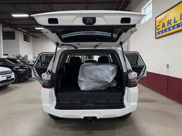 2019 Toyota 4Runner 4WD - 7 SEATER - BLUETOOTH - NAVIGATION - BA - Photo 11