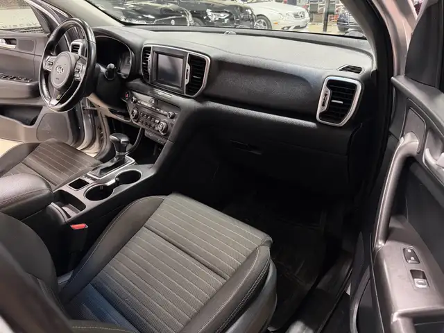 2017 Kia Sportage AWD EX - BLUETOOTH - BACKUP CAMERA - HEATED SE - Photo 11