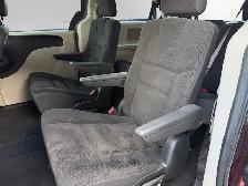 2018 Dodge Grand Caravan SXT | LOW KMS | CLEAN CARFAX | STOW N G - Photo 11