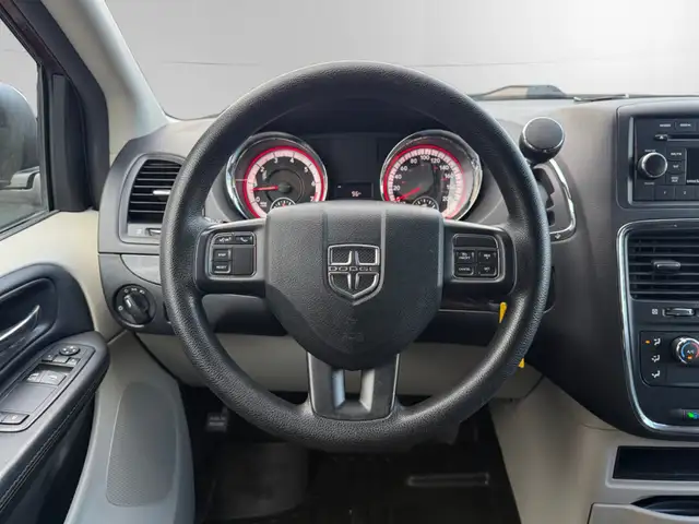 2018 Dodge Grand Caravan SXT | LOW KMS | CLEAN CARFAX | STOW N G - Photo 17