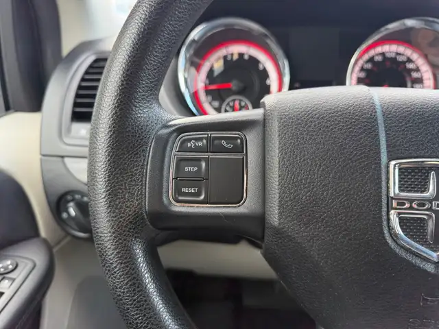 2018 Dodge Grand Caravan SXT | LOW KMS | CLEAN CARFAX | STOW N G - Photo 18