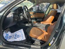 2011 BMW 328 i xDrive - Photo 9