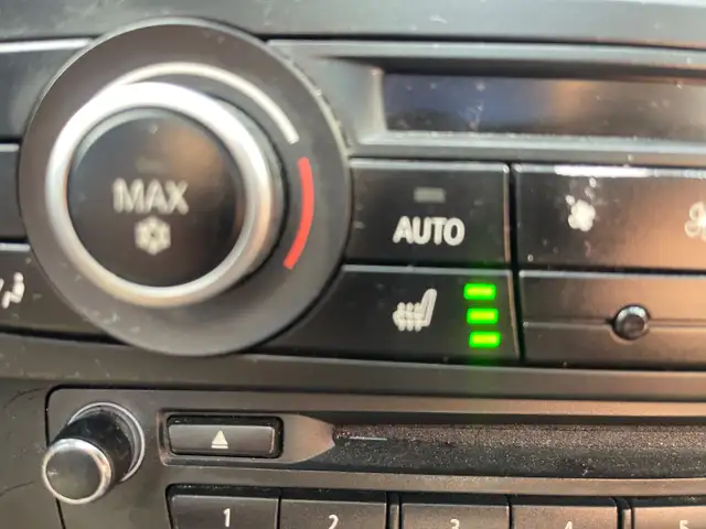2011 BMW 328 i xDrive - Photo 19