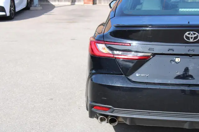 2025 Toyota Camry SE CVT hybrid - Photo 5