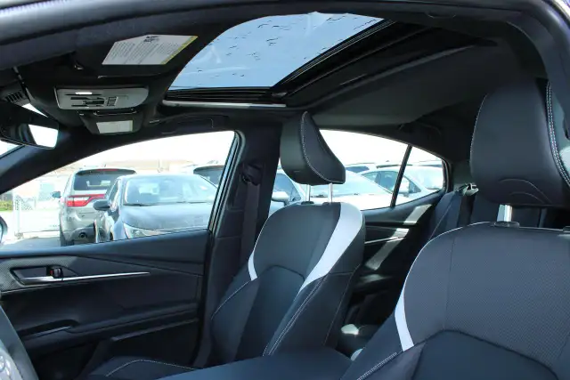 2025 Toyota Camry SE CVT hybrid - Photo 12